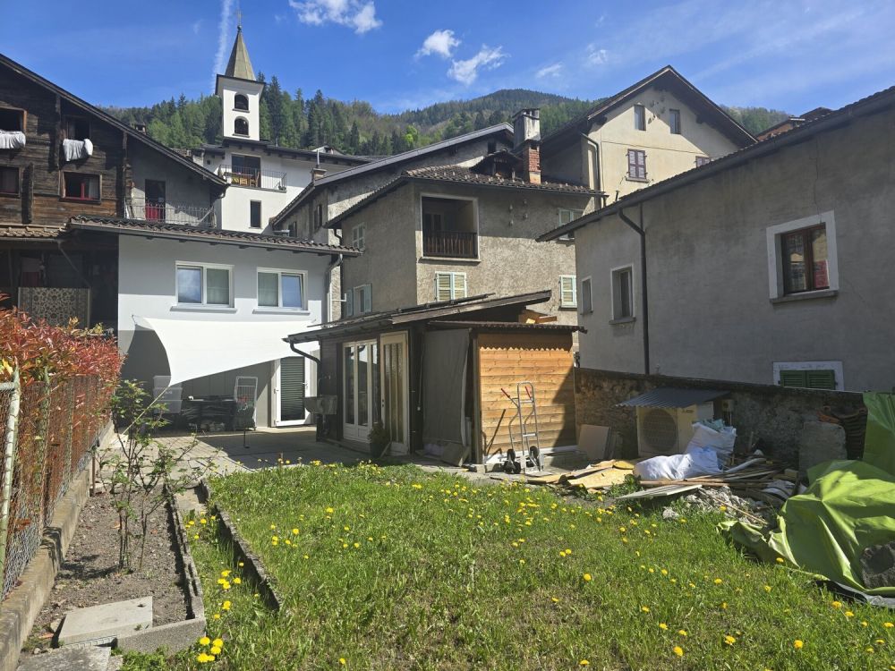 Wunderschönes modernes Ferienhäuschen mit Garten in Faido -  Bild 9