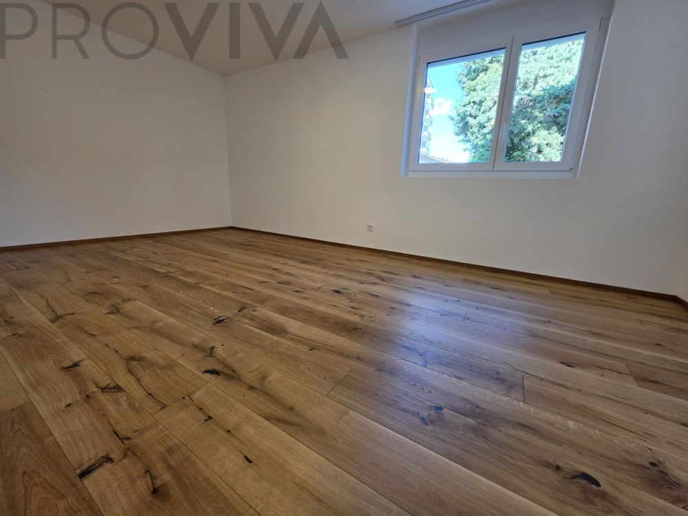 Hell und viel Wohnraum - Im Zentrum mit grosser Terrasse! -  Bild 5