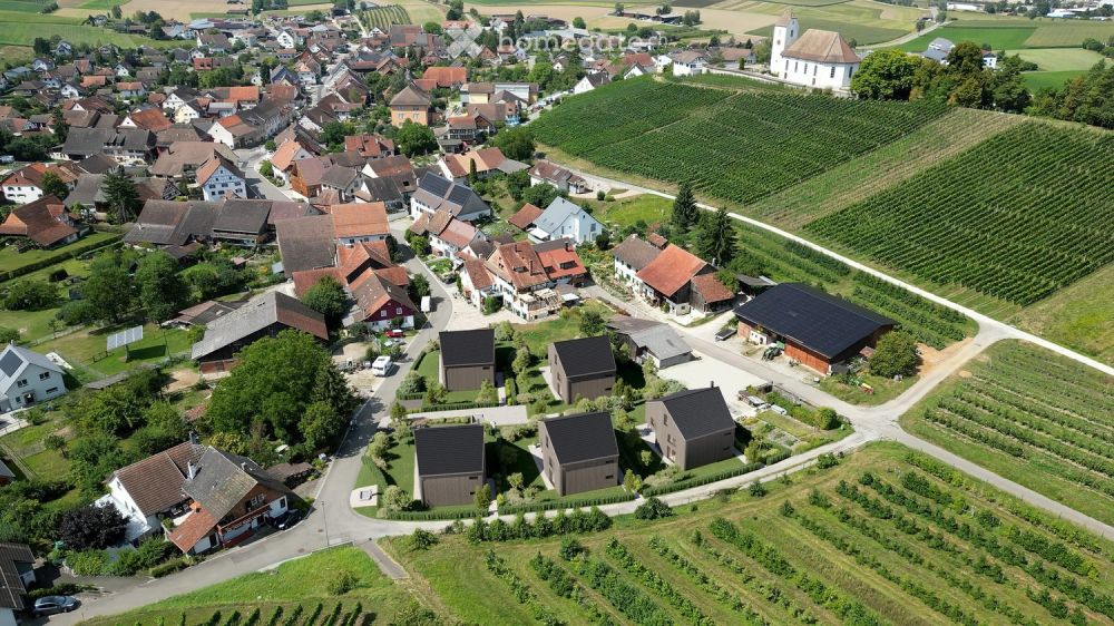 Neubau-Einfamilienhaus mit herrlicher Aussicht in Wilchingen -  Bild 1