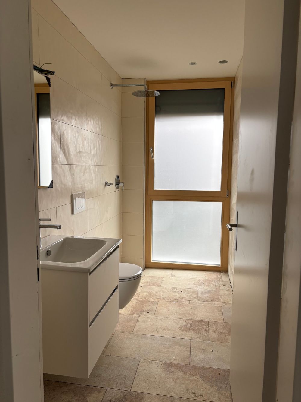 Attraktive 6.5 Zimmer Neubauwohnung an ruhiger Lage in Erlen -  Bild 7