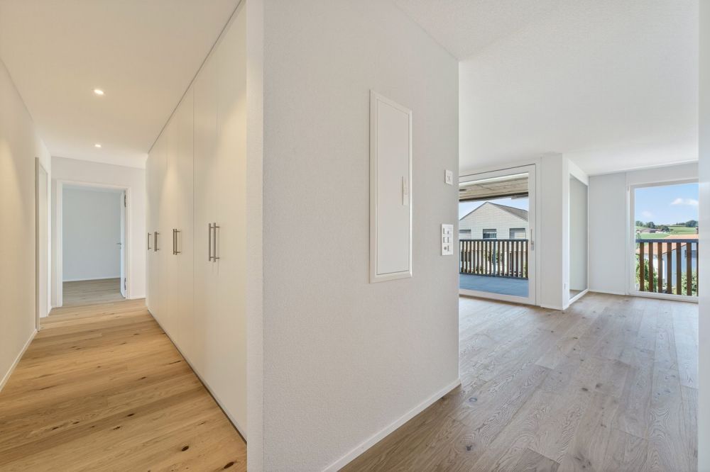 Einzigartige sonnige 4.5-Zimmer-Dachwohnung mit Galerie und Weitsicht - Bild 4