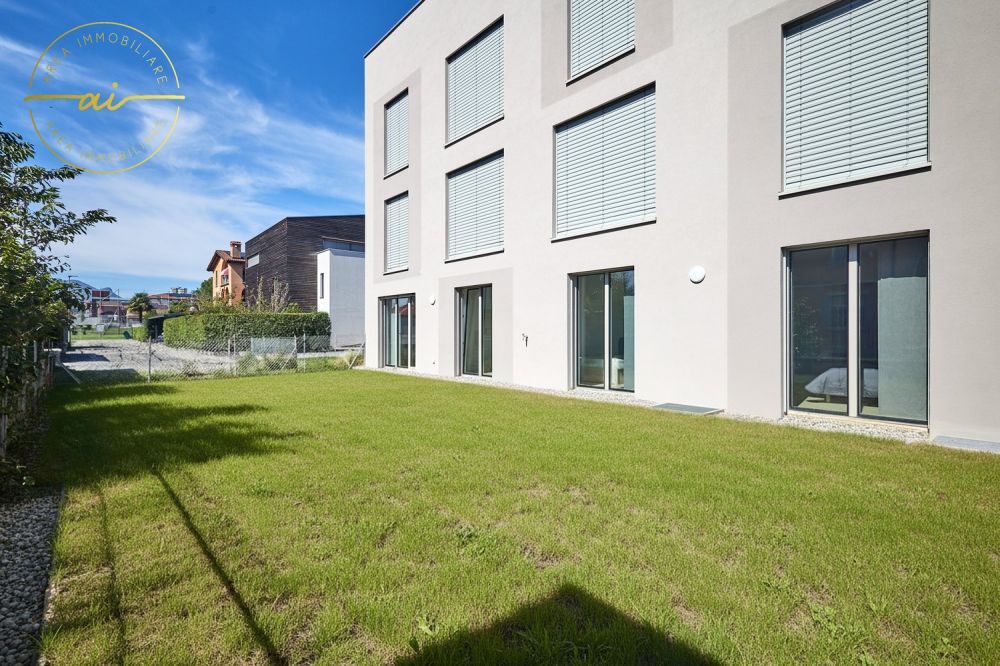 SPAZIOSO 4.5 LOCALI CON GIARDINO IN ELEGANTE RESIDENZA -  Bild 2