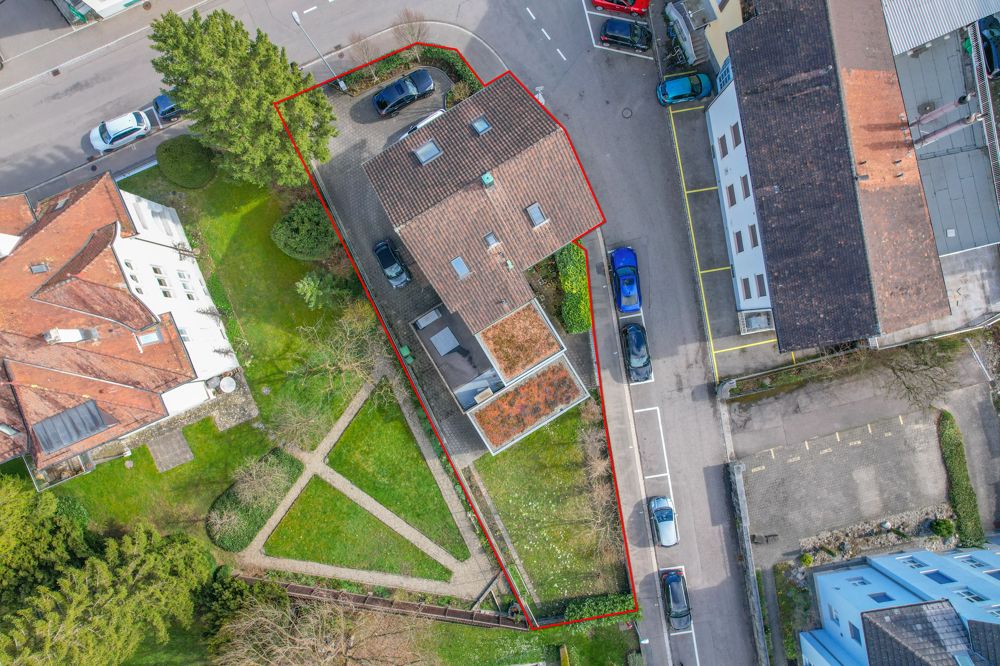 Wohlfühlen im Herzen der Stadt  Einfamilienhaus mit Einliegerwohnung -  Bild 6