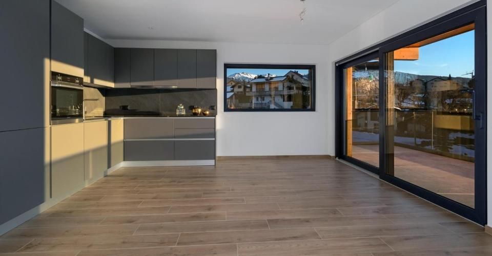 Lens. Propriété regroupant 3 chalets pour un total de 12 chambres à coucher - Maison 15.5 pièces - image - 8