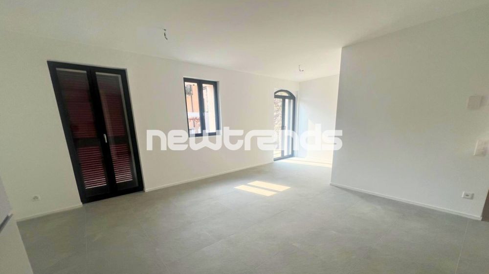 Caslano: 2.5 locali con giardino e patio, pronto da abitare. Nuova cos - 9