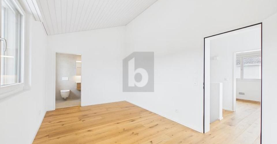 GROSSZÜGIG, HOCHWERTIG & RUHIG GELEGEN (D) - Maison 6.5 pièces - image - 4