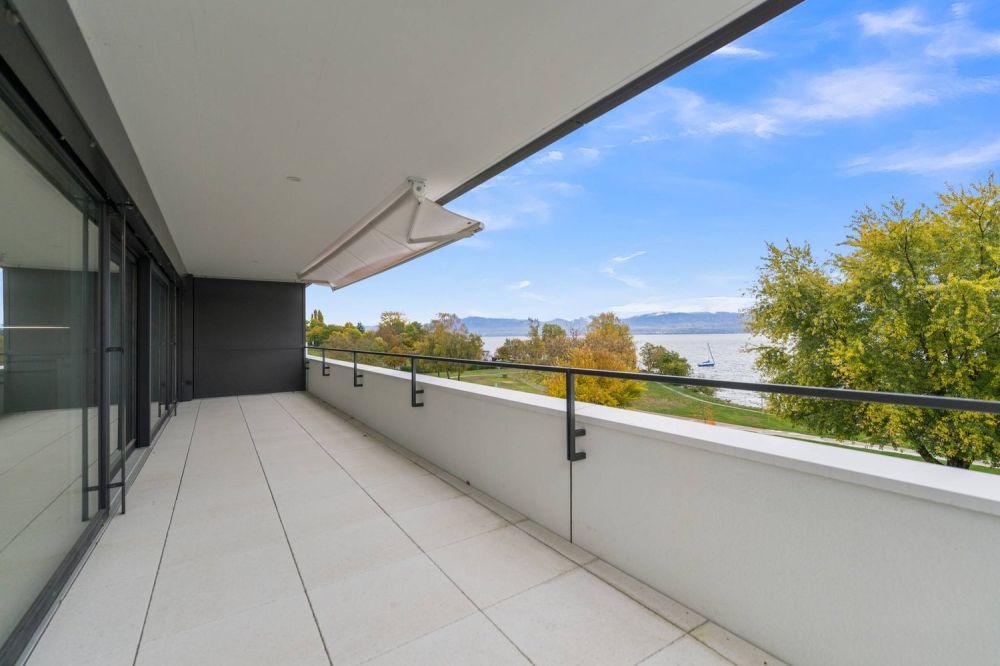 Neue Wohnung mit hohem Standard - 4,5 Zimmer in Ecklage mit 76m² Balkon - Seeblick -  Bild 1