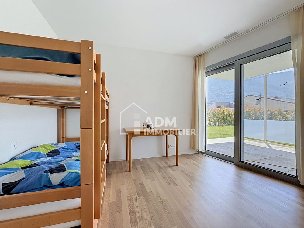 Saillon,  appartement 4.5 pièces rez avec jardin privatif de 243 m2 - Chambre 3