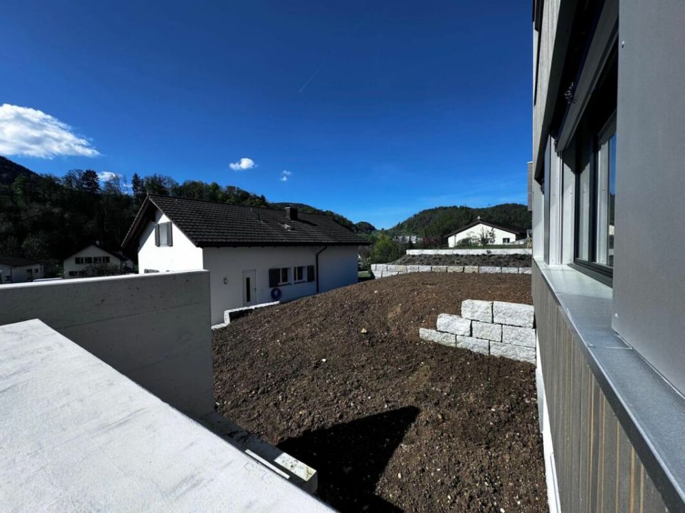 Hochqualitatives 4.5-Zi. EFH - Garten mit Weitsicht, Carport + PP, 3 Nasszellen -  Bild 9