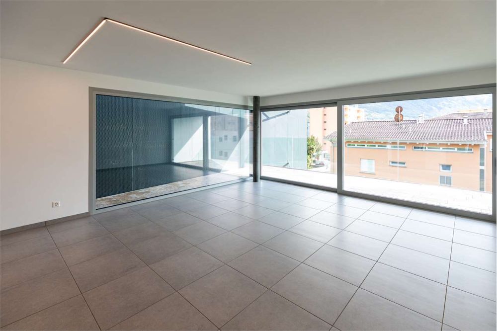 Bellinzona - Modernes Dachgeschoß mit großer Terrasse -  Bild 2