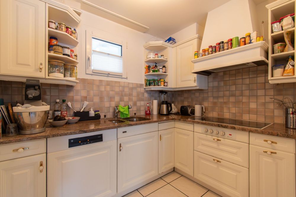 Attraktive 5.5 Zimmer-Maisonette-Wohnung mit Balkon - Bild 4