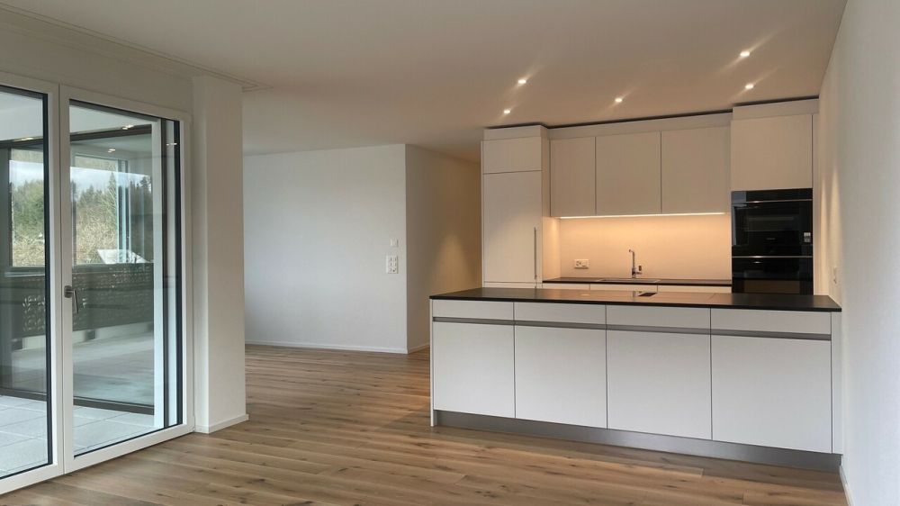 Attraktive Wohnung mit gehobenem Innenausbau - Küche und Wohnbereich