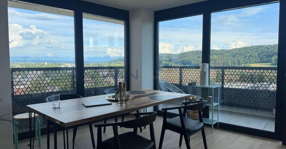 Wohnen auf Top-Niveau: Luxus im 13. Stock - Appartement 2.5 pièces - image - 5