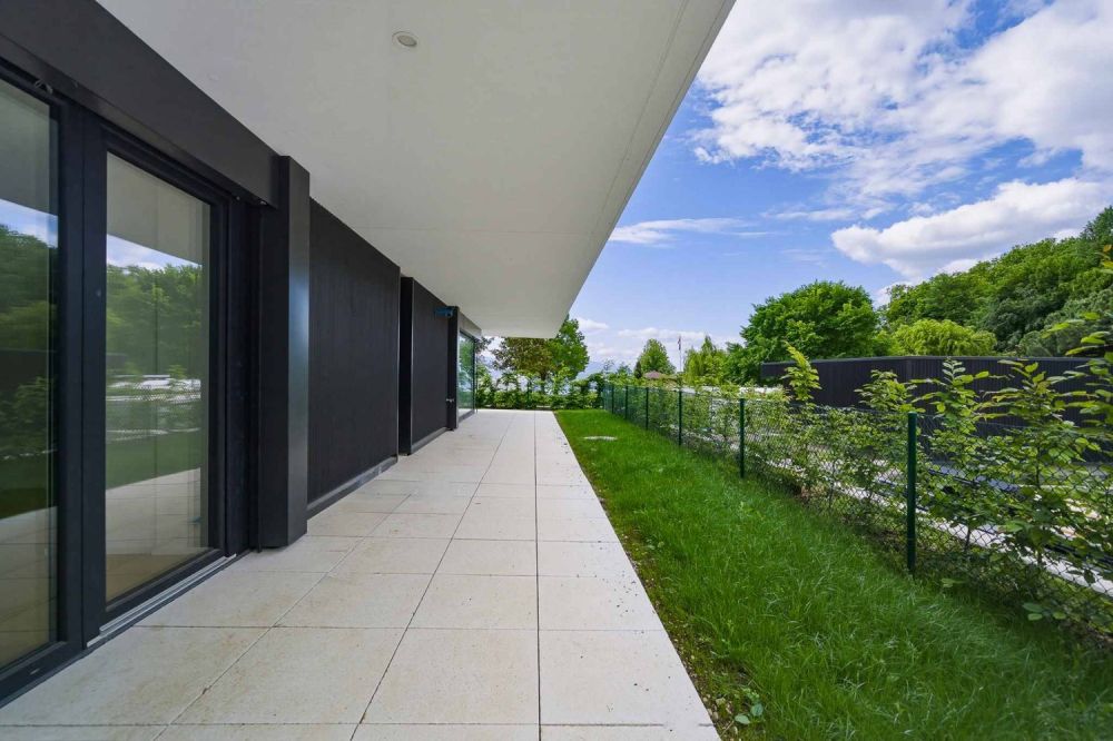 Neue Wohnung mit hohem Standard - 5,5 Zimmer in Ecklage mit Terrasse und privatem Garten -  Bild 6