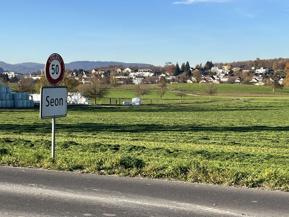 Attikawohnung mit grosser Terrasse inkl. zwei Tiefgaragenparkplätzen an ruhiger Lage. - Bild 5