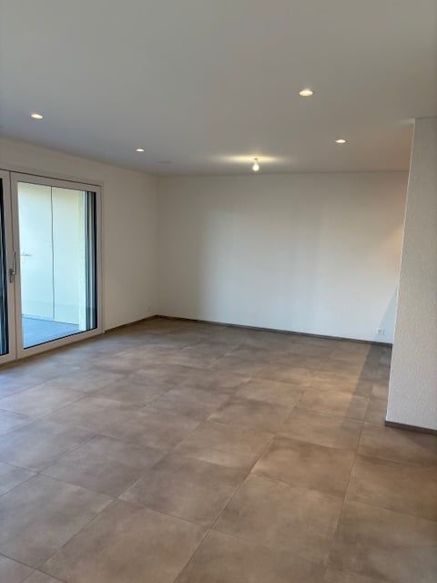 Neue 2.5 Zi. Eigentumswohnung mit grossem Balkon -  Bild 7