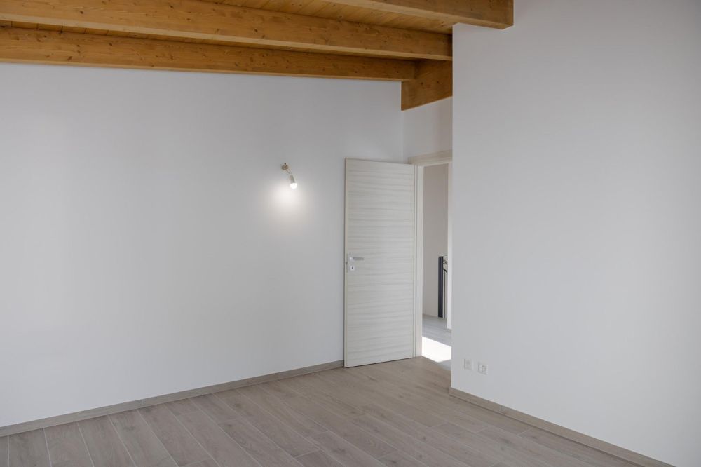 VILLA MINERGIE 4.5 LOCALI A SANTâANTONINO -  Bild 10