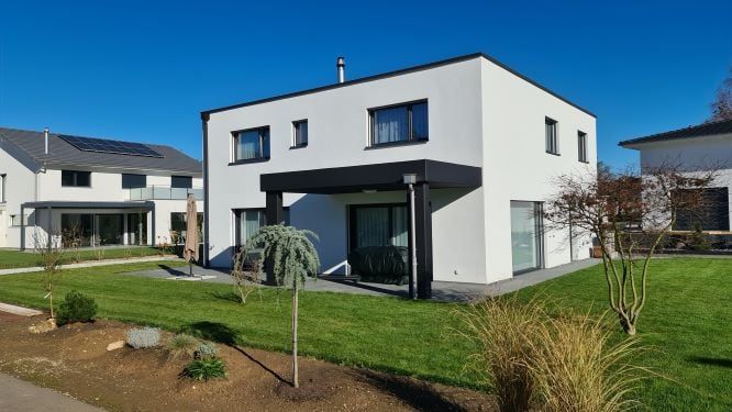 Magnifique villa neuve de très bon standing idéalement bien située de 6,5 pièces -  Bild 1