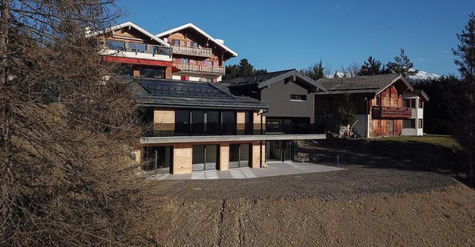 Crans-Montana. Maison individuelle neuve de 5.5 pièces au style résolument contemporain - Chalet 5.5 pièces - image - 3