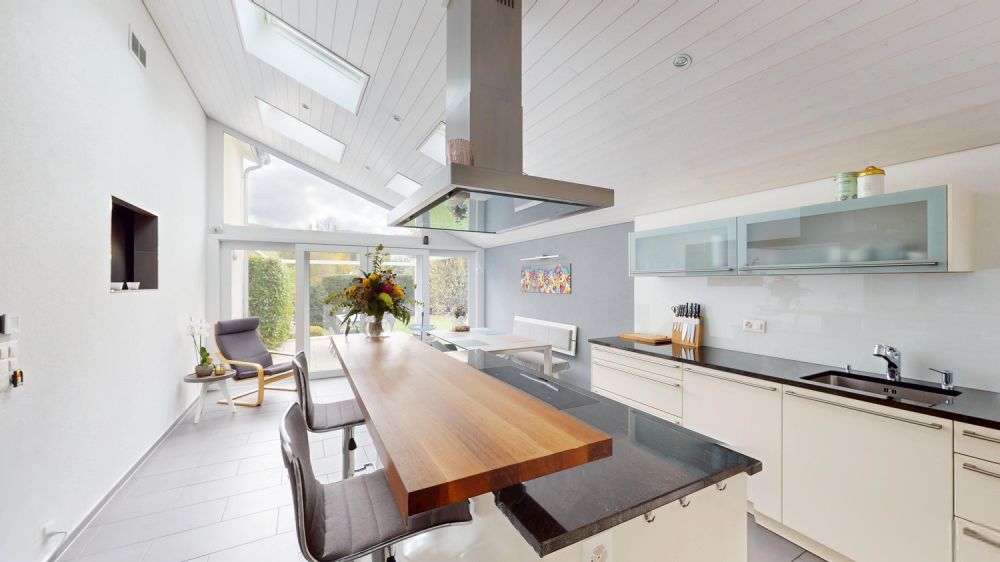 Muttenz : Freistehendes  - 6.5 Zi.- EFH auf traumhaftem Grundstück u. ruhiger Lage - Bild 4