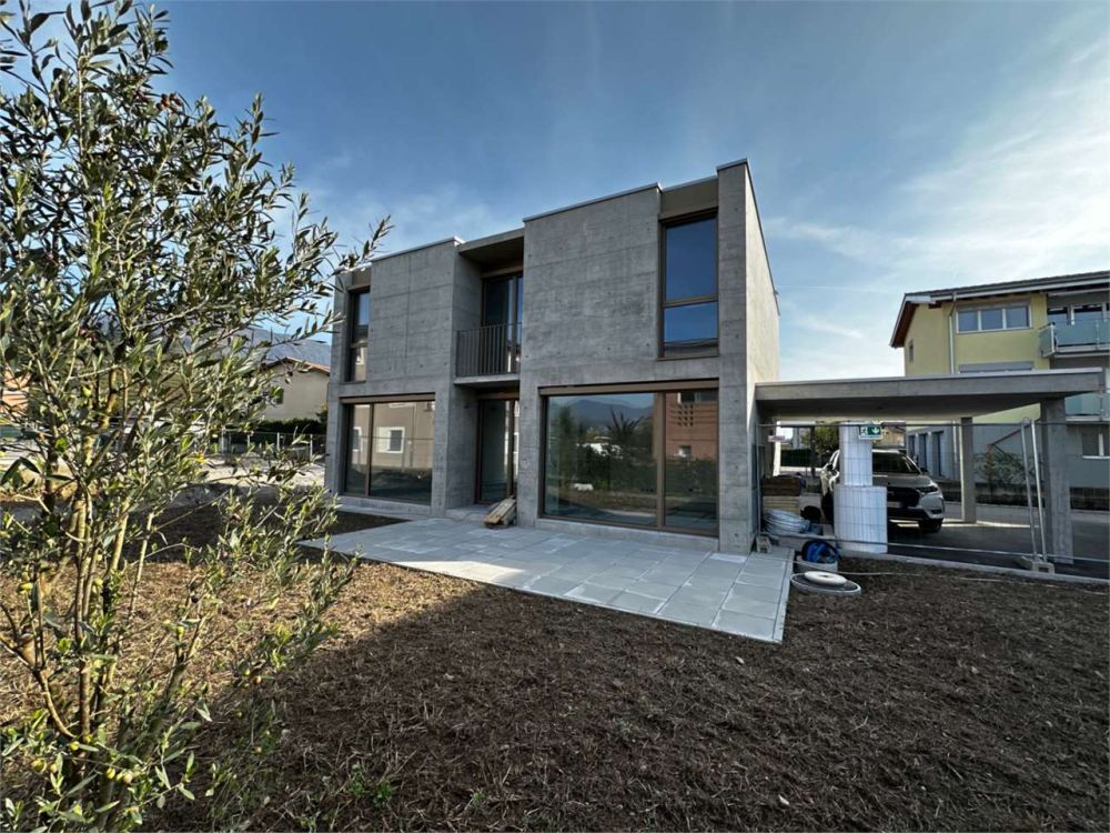 NUOVA ED AMPIA VILLA CON GIARDINO -  Bild 3