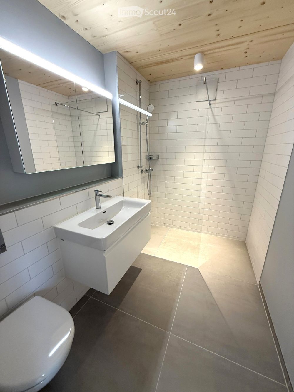 neuwertige 4.5-Zimmer-Wohnung in unmittelbarer Nähe zum See -  Bild 5