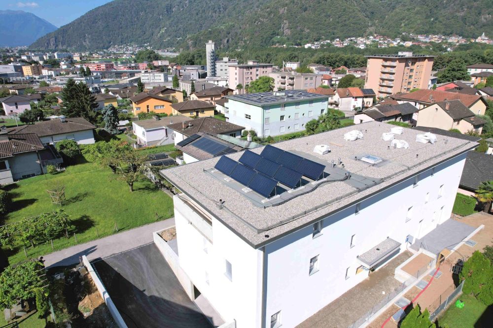 Nuovo spazioso appartamento con grande terrazza e giardinetto - Bild 4