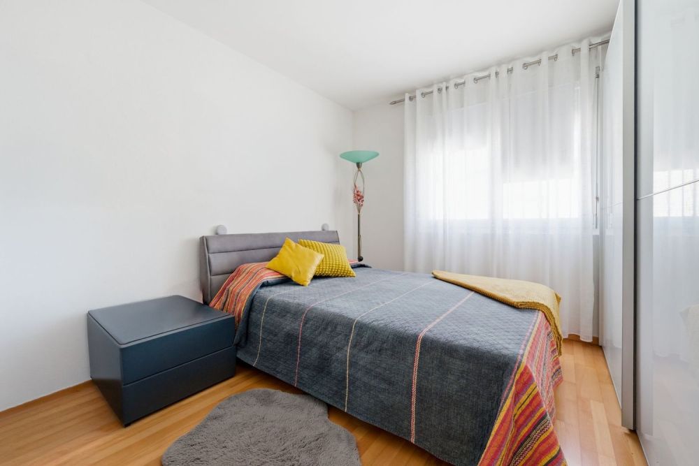Wohnung mit 5,5 Zimmern und grünem Blick -  Bild 7