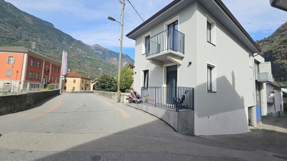 MODERNA CASA UNIFAMILIARE DI 5.5 LOCALI -  Bild 2