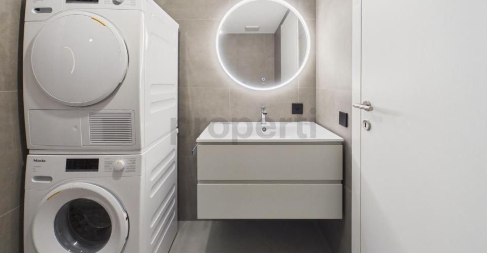 Moderne 2,5-Zimmer-Wohnung mit Keller, Paradiso - Appartement 2.5 pièces - image - 9