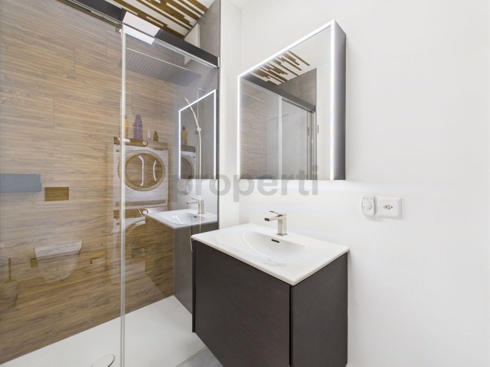 Bellissimo appartamento di 3,5 locali a Pazzallo, TI - Image 5