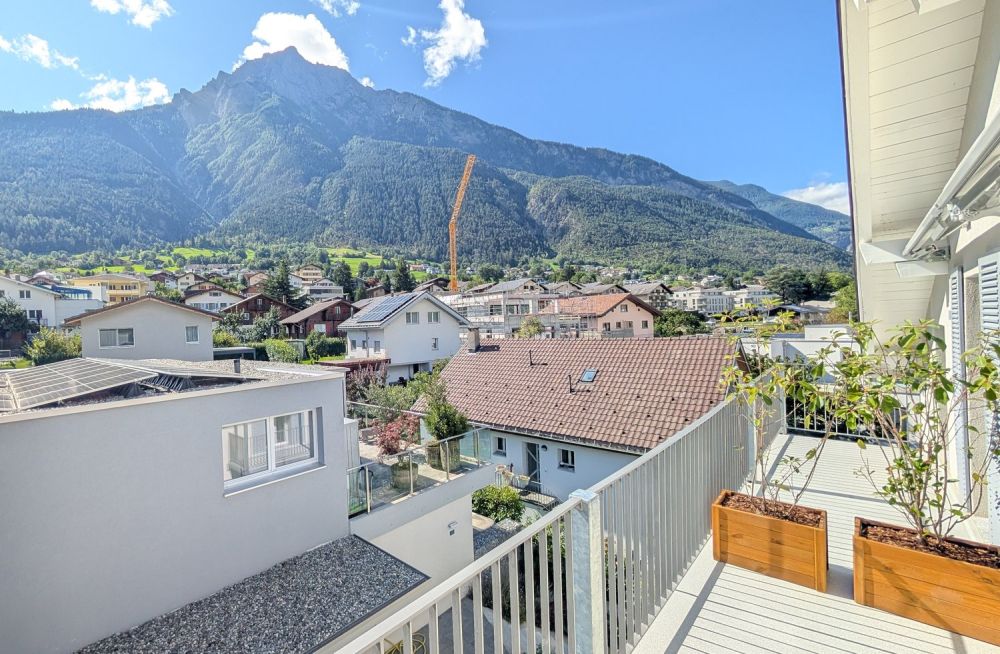 Zentrumsnahe 2.5-Zimmer-Dachwohnung in Brig-Glis - Bild 1