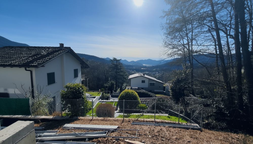 EXKLUSIVES UND GERAUMIGES 4.5-ZIMMER-WOHNUNG MIT GARTEN IN CAPRIASCA -  Bild 6