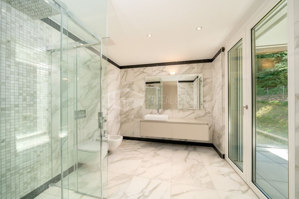 Prestiges Wohnung mit 4.5 Zimmern und atemberaubendem Seeblick -  Bild 8