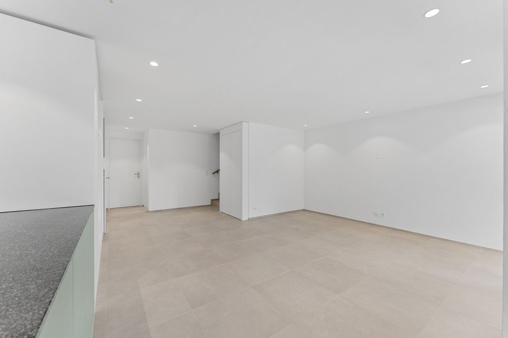 Das "Haus im Haus": 4,5-Zimmer-Wohnung mit Loggia und zusätzlichem Atelier ! A-1.1 -  Bild 13