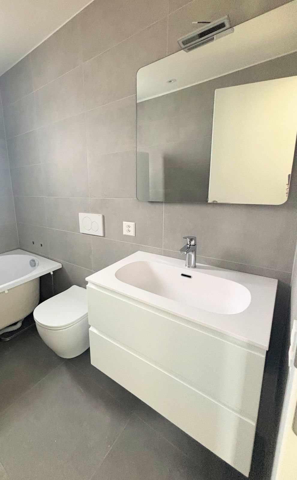 Neue Wohnung mit großem Garten und breiter Terrasse -  Bild 13