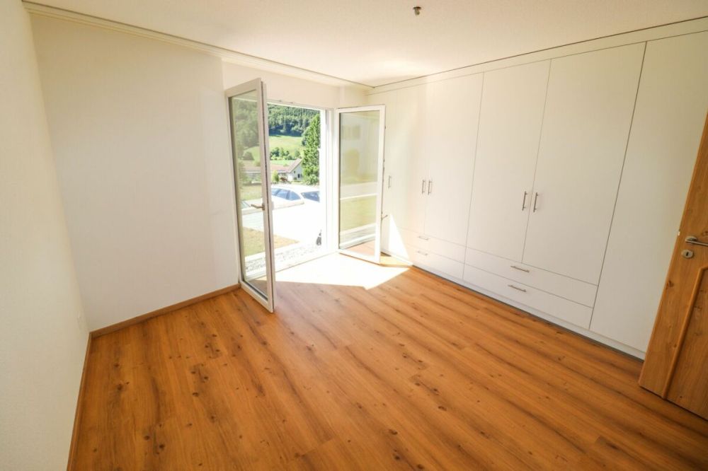 Grosse, moderne 3.5-Zi-Neubauwohnung im Naturpark Thal - Bild 13