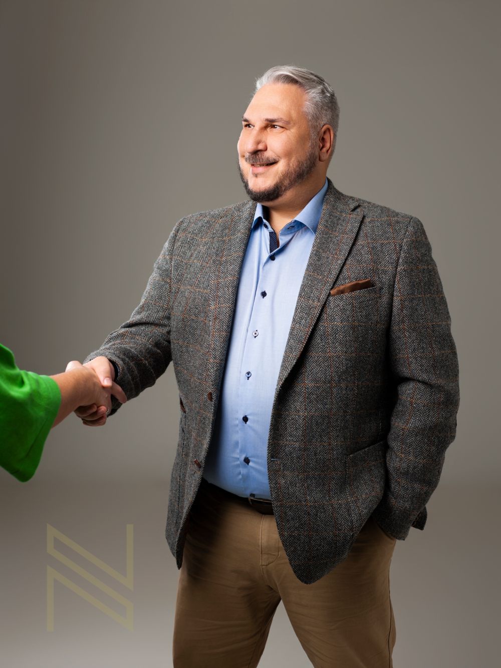 Exklusives Wohnen für junge Luxusliebhaber ? ALLES ANDERS ALS 08/15 - Willkommen bei der Nievergelt Consulting