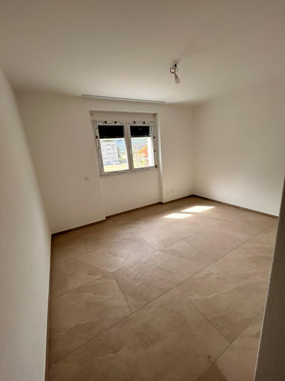 Casa Bifamiliare di 4.5 Locali a Cresciano -  Bild 6