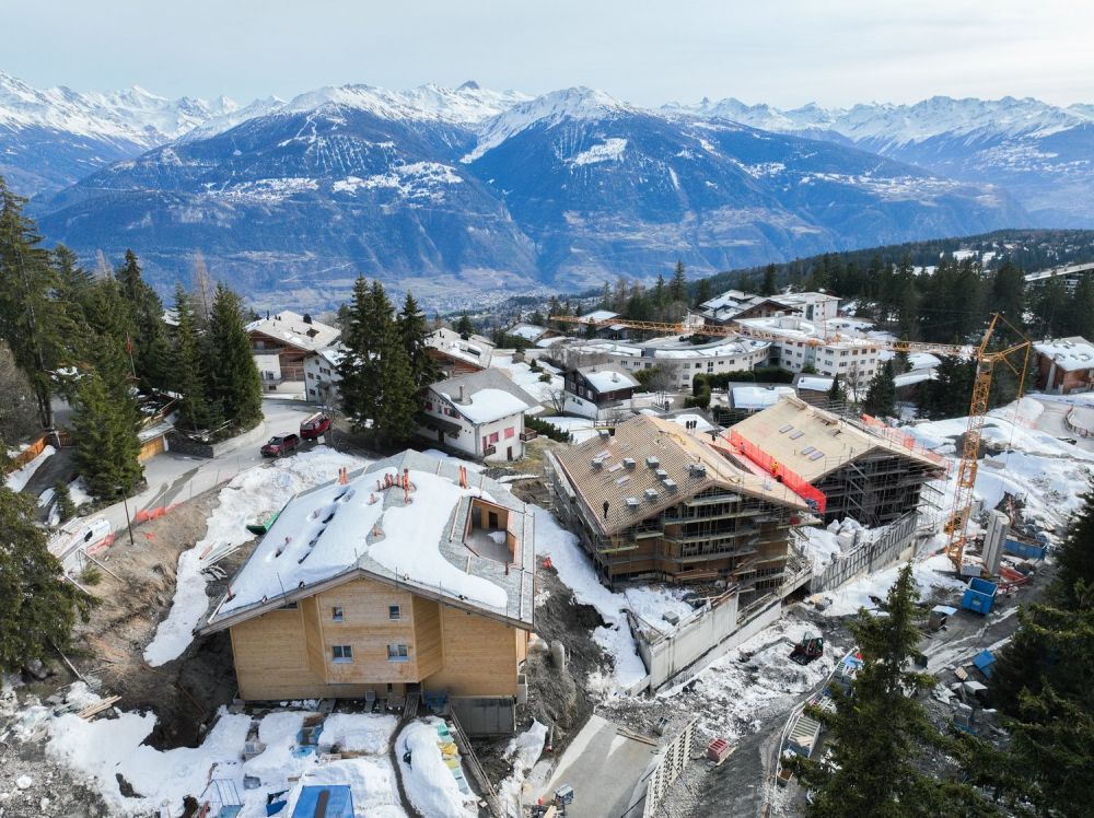 Superbe attique 4.5 pièces en résidence secondaire - Bild 3