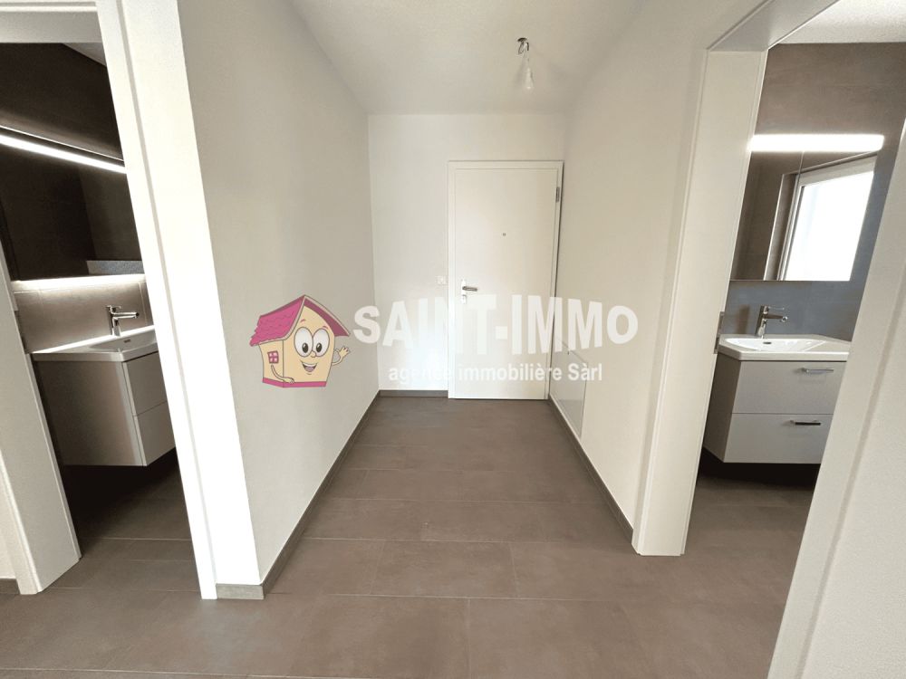 Neue 4.5-Zimmer-Wohnung (104 m2) mit Terrasse / Garten und überdachtem Autoabstellplatz -  Bild 3