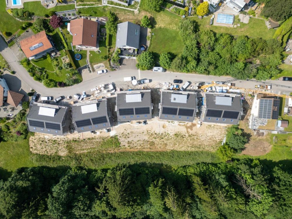 Modern wohnen - mitten in der Natur - Baustand Juni 2025