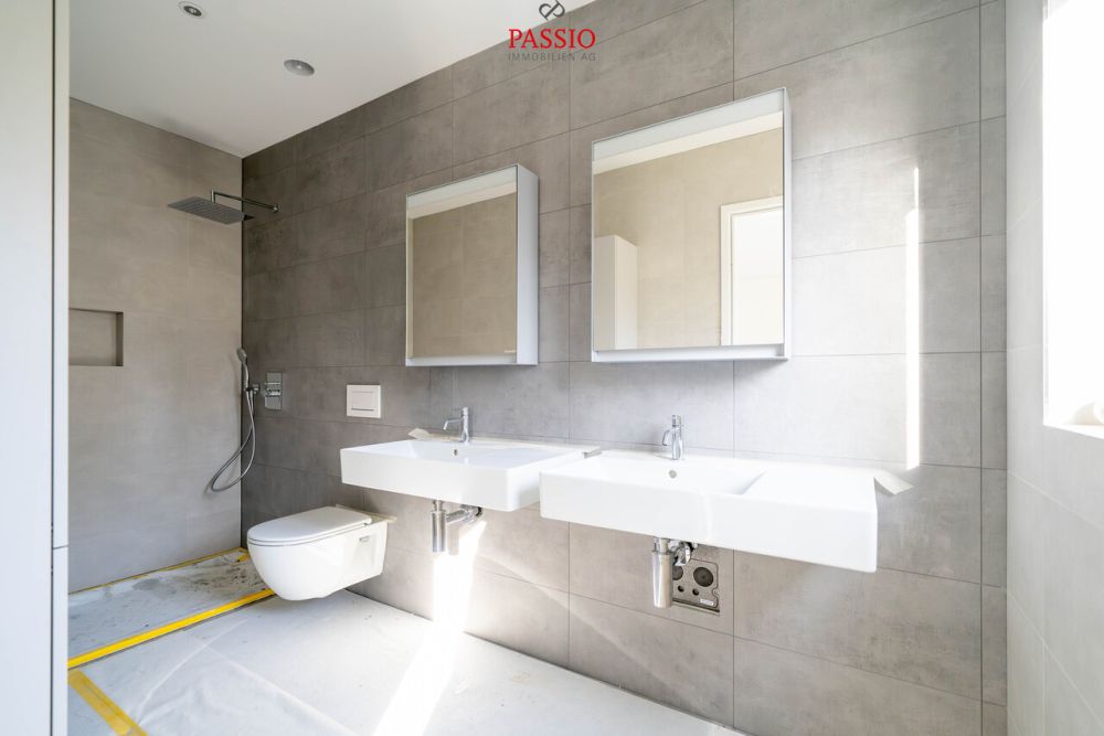 Lichtdurchflutete 4.5-Zimmer Neubauwohnung mit einmaliger Weitsicht - Bild 11