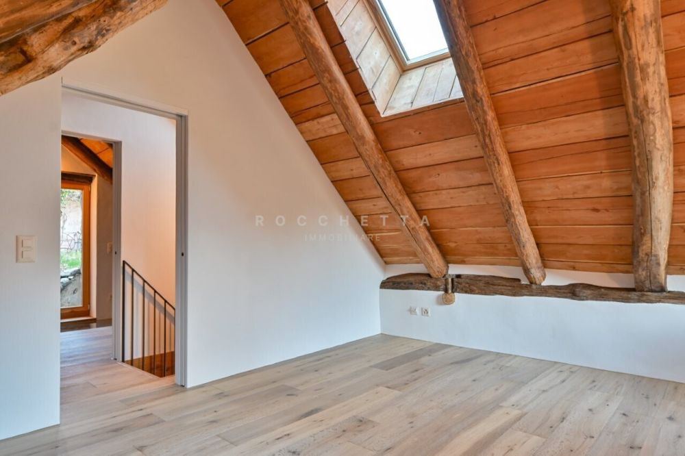 Caratteristica casa interamente ristrutturata con grande locale hobby -  Bild 12