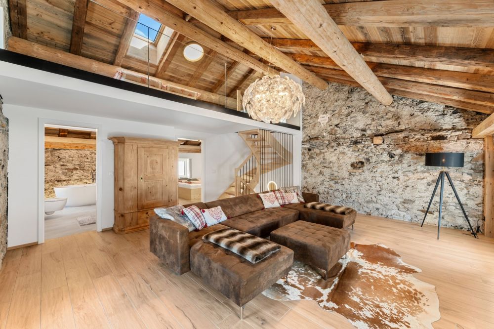Casa La Banca – Wohnen mit Weitblick in Sedrun -  Bild 1