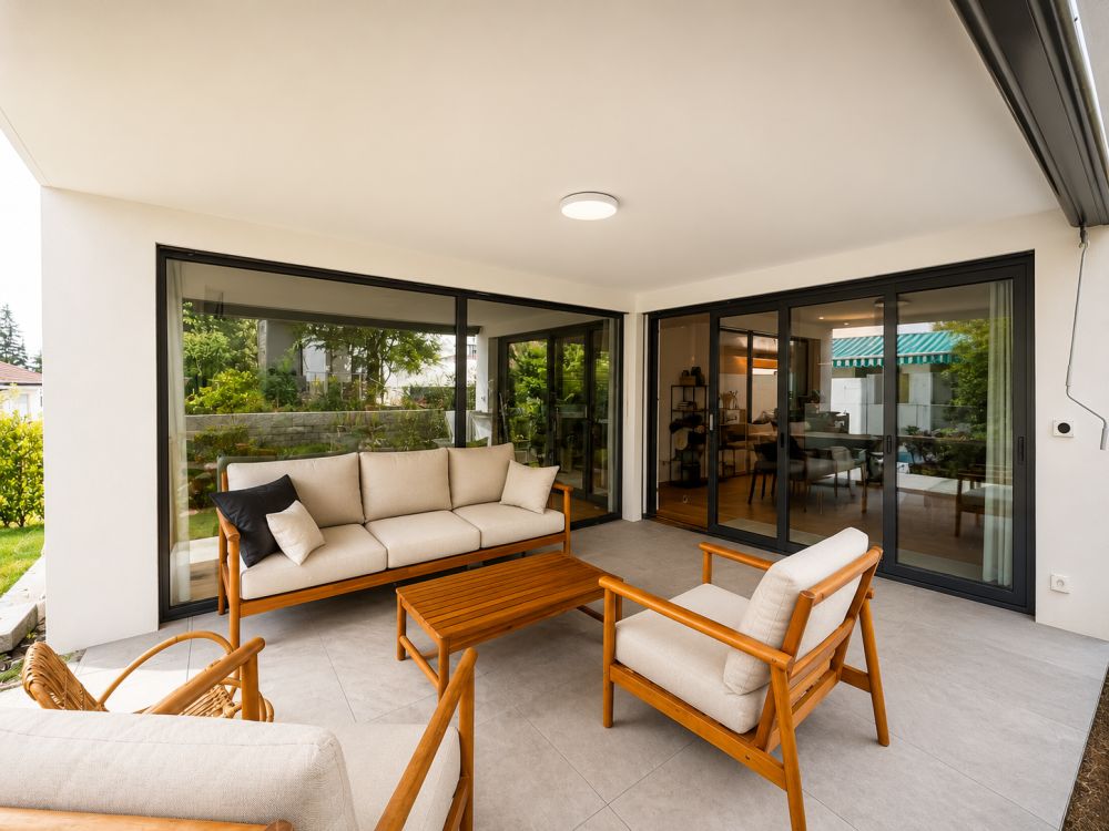 Moderne 4.5 Zimmer Gartenwohnung mit 140 m² eigenem Garten -  Bild 3
