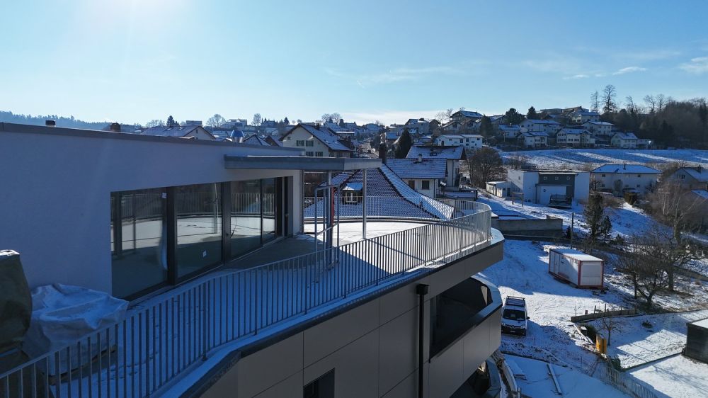 Div Moderne 2.5-4.5-Zimmer Wohnungen mit Balkon und Duplex Attika mit Terrasse in Schmitten - Bild 10