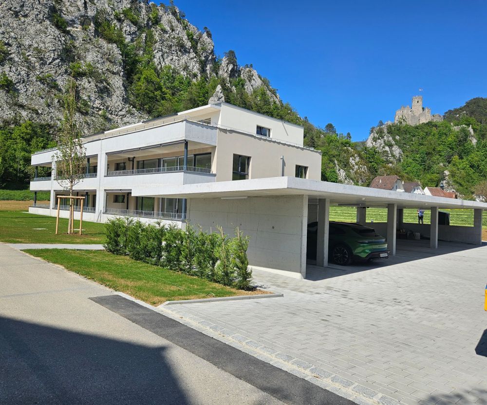 Unsere letzte Attika wartet auf Sie 80m2 Terrasse und toller Ausblick -  Bild 2