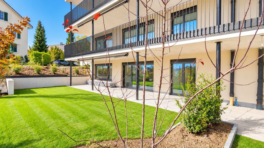 4 1/2-ZIMMER GARTENWOHNUNG, SONNIG, RUHIG, MITTEN IM DORF -  Bild 1