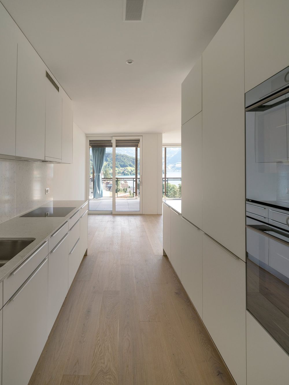 4.5-Zimmerwohnung in Vitznau – Wohnen mit Seeblick -  Bild 2